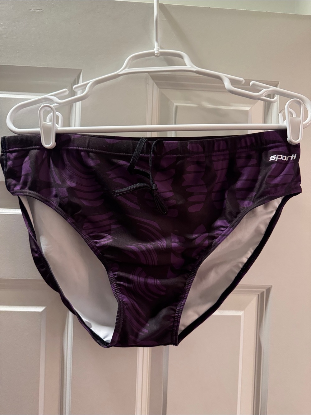 Sporti Brand Men’s swim brief Cool looking Purple Size 40 (I have 3 listed.)